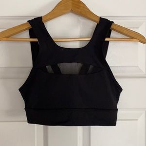 Lululemon black sports bra size 6
